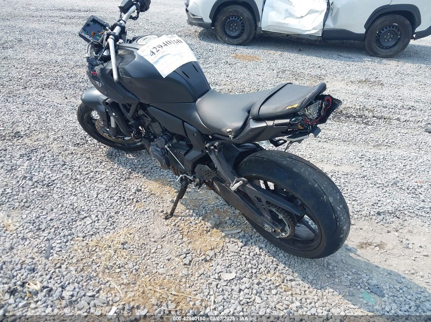 2025 YAMAHA MTN690 JYARM48E0SA001497