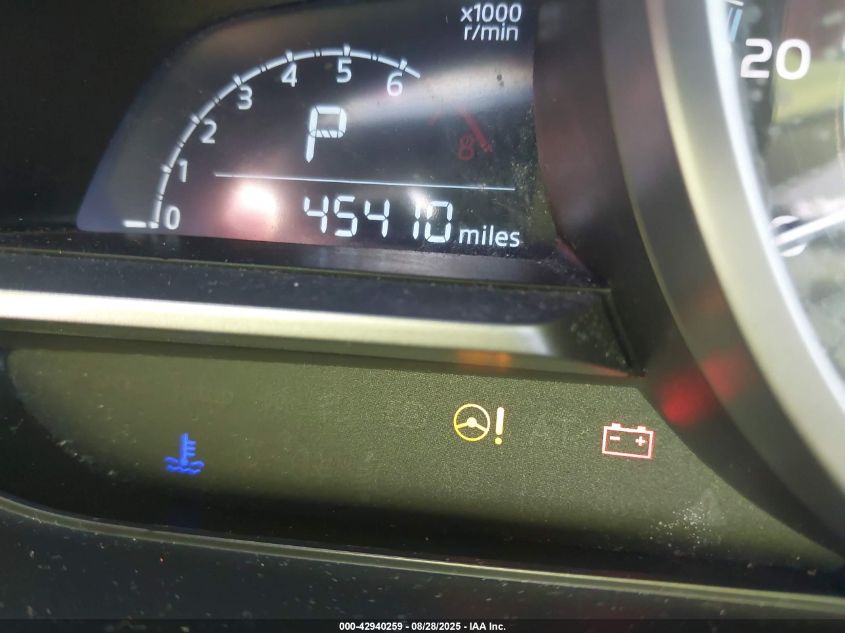 2020 Toyota Yaris Le VIN: 3MYDLBJV0LY705469 Lot: 42940259