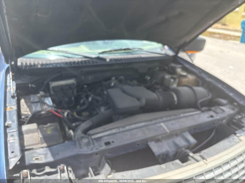 1FMRU17W94LB89274 2004 FORD EXPEDITION photo no. 10