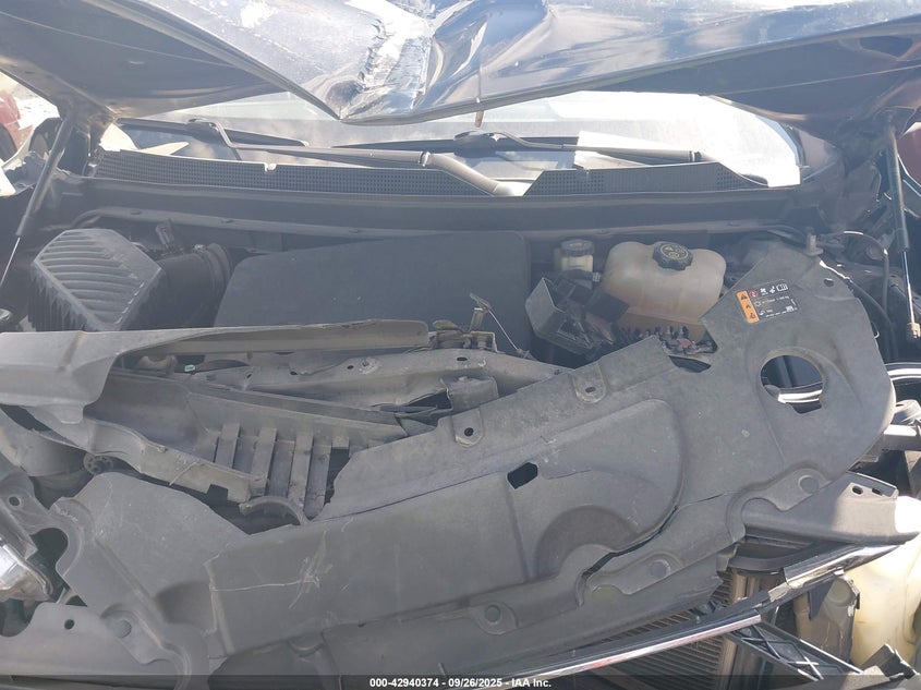 2019 Chevrolet Traverse Ls VIN: 1GNERFKW1KJ243966 Lot: 42940374