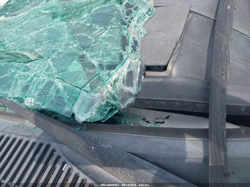 2016 Ford F-350 Chassis Xl VIN: 1FD8W3HT1GED49307 Lot: 42940403