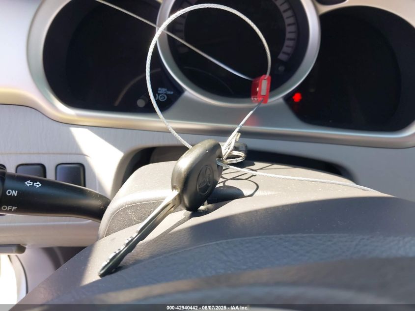 2006 Toyota Highlander Hybrid V6 VIN: JTEEW21A660013069 Lot: 42940442