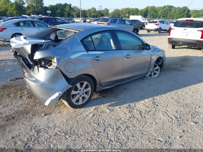 JM1BL1VG0B1371765 2011 MAZDA 3 photo no. 4