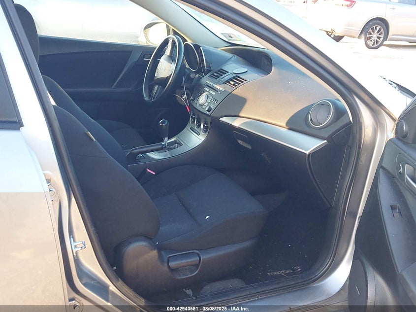 JM1BL1VG0B1371765 2011 MAZDA 3 photo no. 5