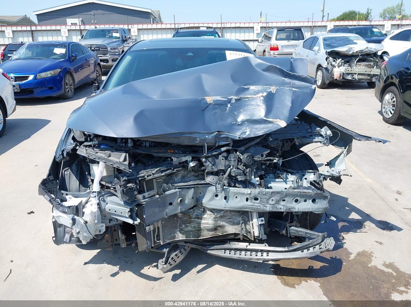 2023 Mazda Mazda3 2.5 S Carbon Edition VIN: 3MZBPACM4PM365617 Lot: 42941176