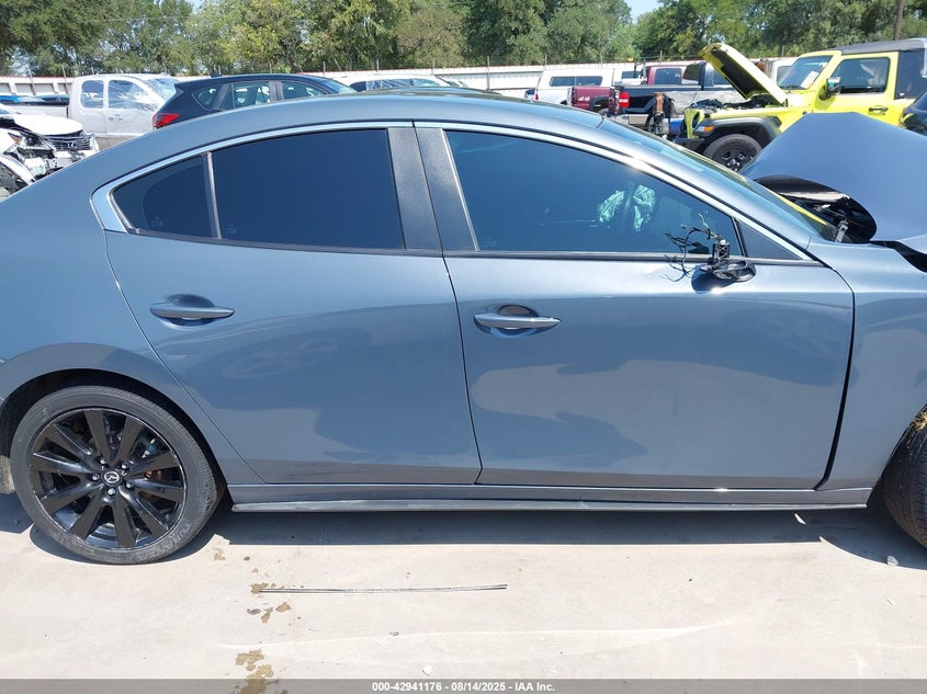 2023 Mazda Mazda3 2.5 S Carbon Edition VIN: 3MZBPACM4PM365617 Lot: 42941176