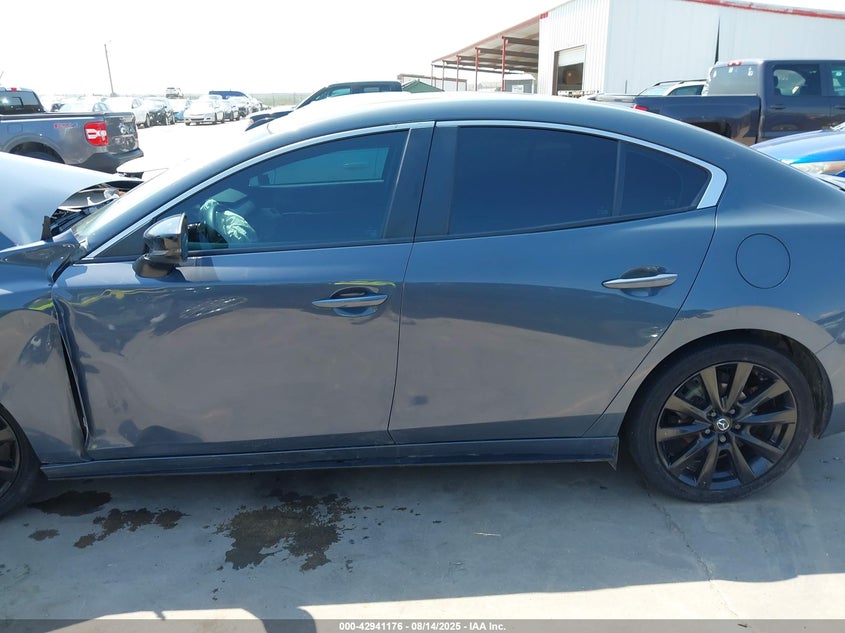 2023 Mazda Mazda3 2.5 S Carbon Edition VIN: 3MZBPACM4PM365617 Lot: 42941176