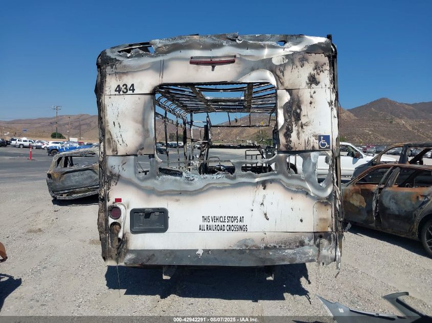 2007 Ford E-450 Cutaway VIN: 1FDXE45S17DB36881 Lot: 42942291