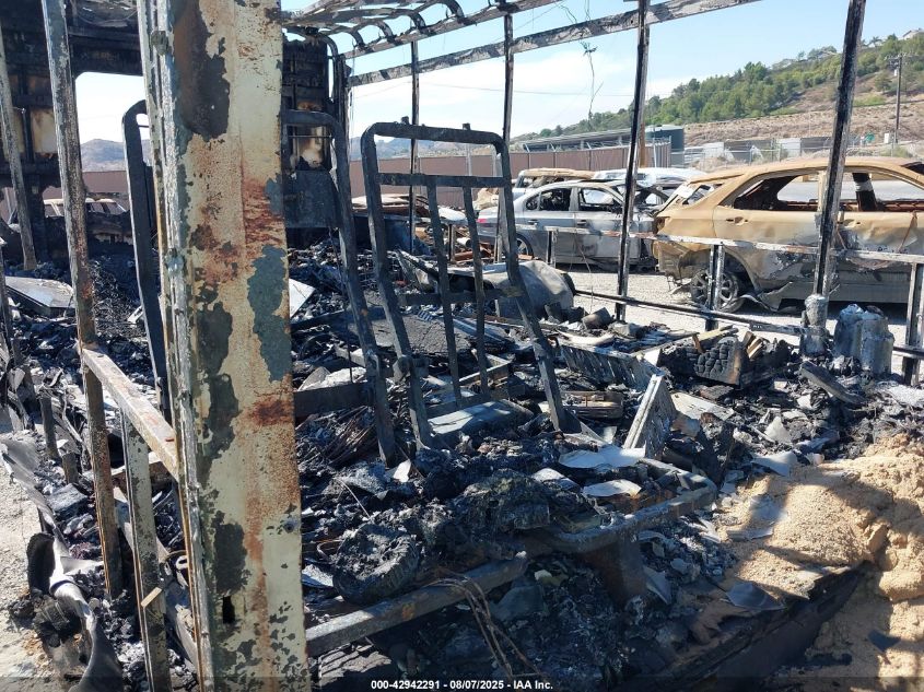 2007 Ford E-450 Cutaway VIN: 1FDXE45S17DB36881 Lot: 42942291