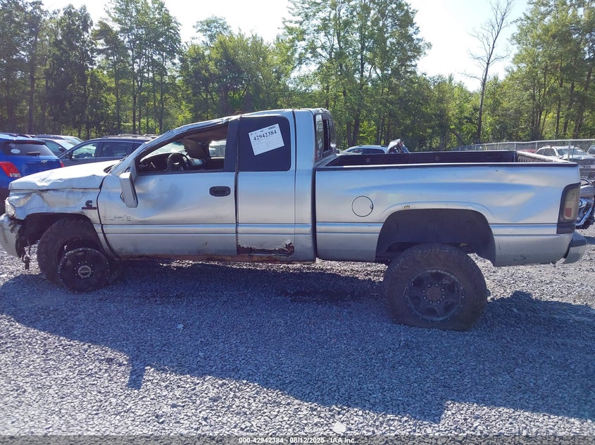 2001 Dodge Ram 2500 St VIN: 1B7KF237X1J581868 Lot: 42942384