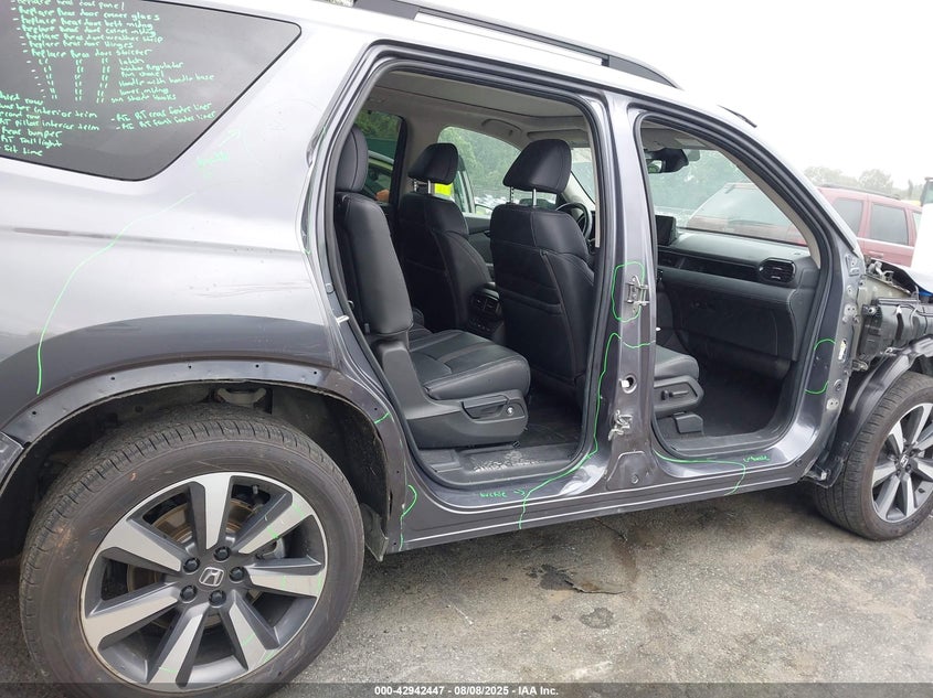 2023 HONDA PILOT 2WD TOURING 5FNYG2H75PB000728