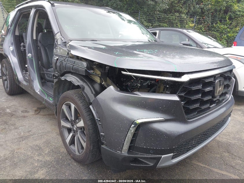 2023 HONDA PILOT 2WD TOURING 5FNYG2H75PB000728