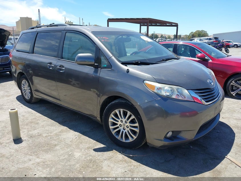 5TDYK3DC4ES430105 2014 Toyota Sienna Xle V6 8 Passenger auction photo 1