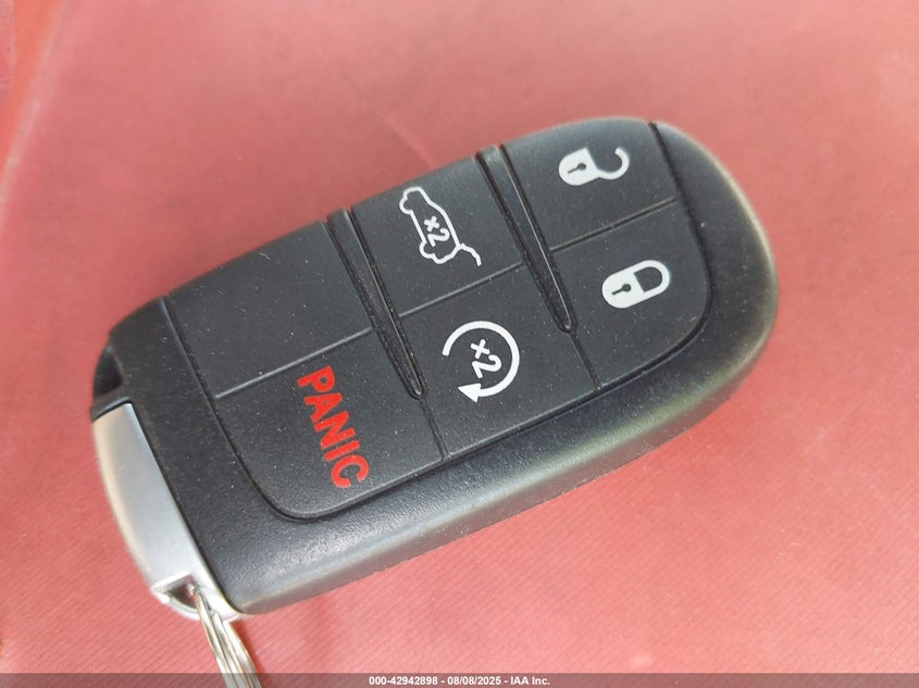 2017 Jeep Grand Cherokee Limited 4X4 VIN: 1C4RJFBG4HC714726 Lot: 42942898