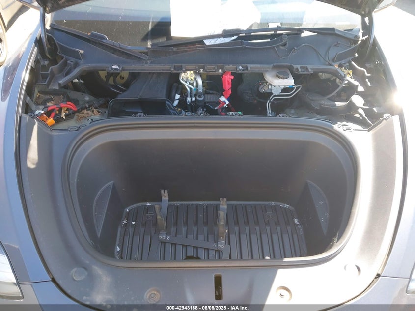 2023 Tesla Model Y Awd/Long Range Dual Motor All-Wheel Drive VIN: 7SAYGDEE8PA081576 Lot: 42943188