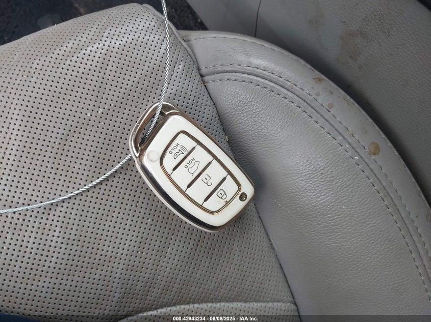 2015 HYUNDAI SONATA LIMITED - 5NPE34AF1FH033253