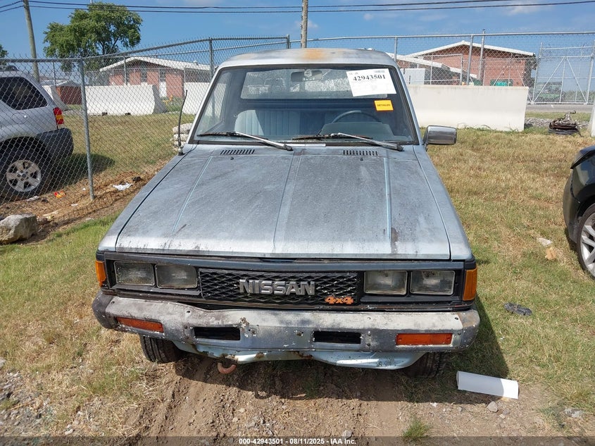 1985 Nissan 720 Short Bed VIN: 1N6ND01Y1FC334718 Lot: 42943501