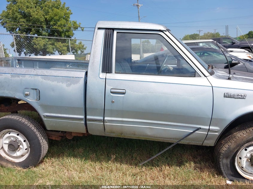 1985 Nissan 720 Short Bed VIN: 1N6ND01Y1FC334718 Lot: 42943501