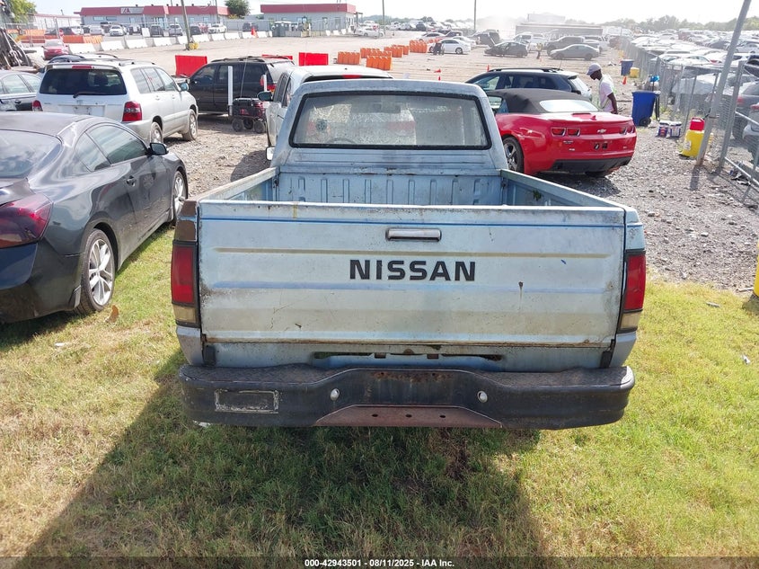 1985 Nissan 720 Short Bed VIN: 1N6ND01Y1FC334718 Lot: 42943501