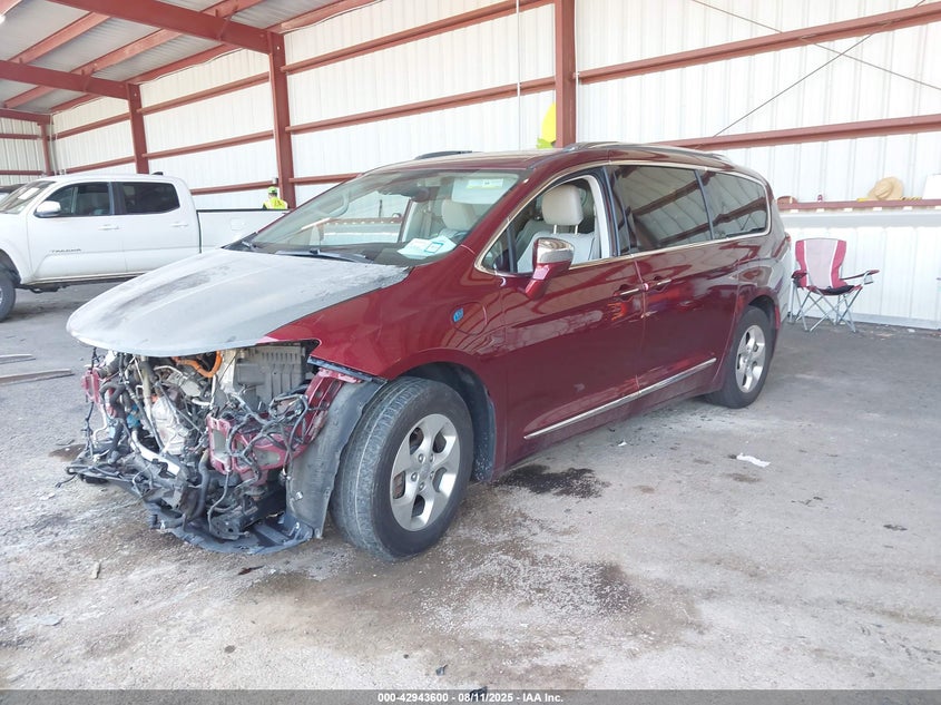 2017 Chrysler Pacifica 3.6 Hybrid Platinum Red Lot 111042943600 Vin 2C4RC1N78HR730704