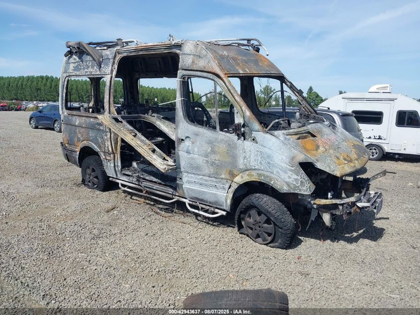 MERCEDES-BENZ SPRINTER STANDARD ROOF V6