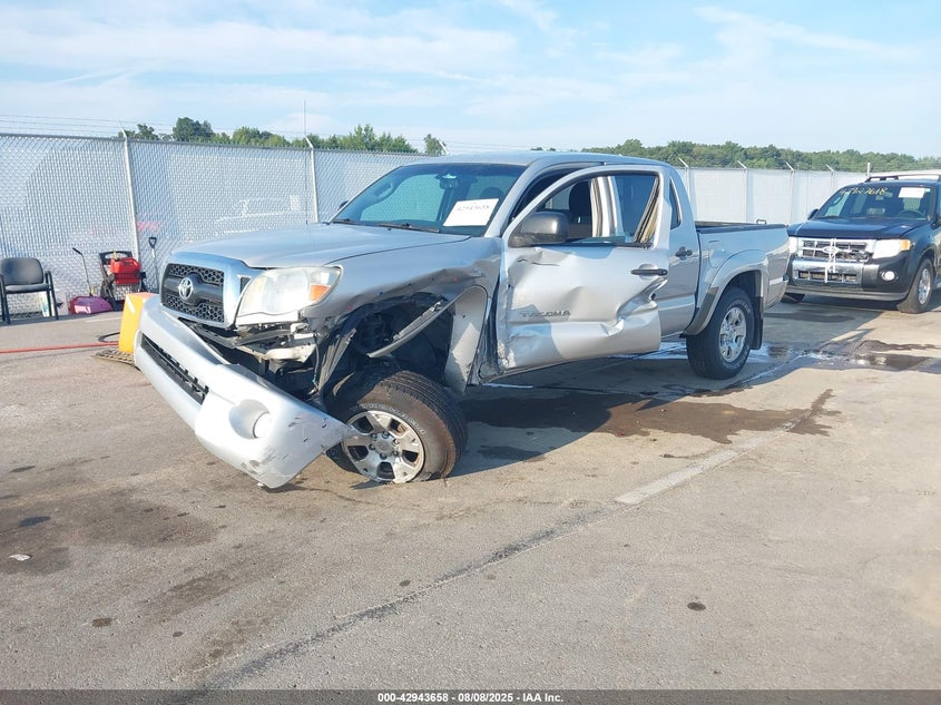 3TMJU4GN5BM117543 2011 TOYOTA TACOMA photo no. 2