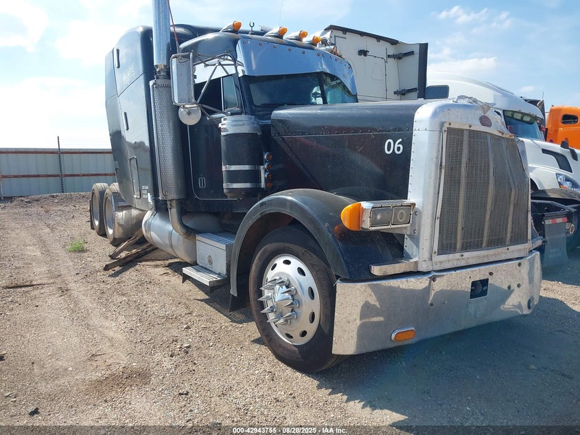 2000 PETERBILT 379