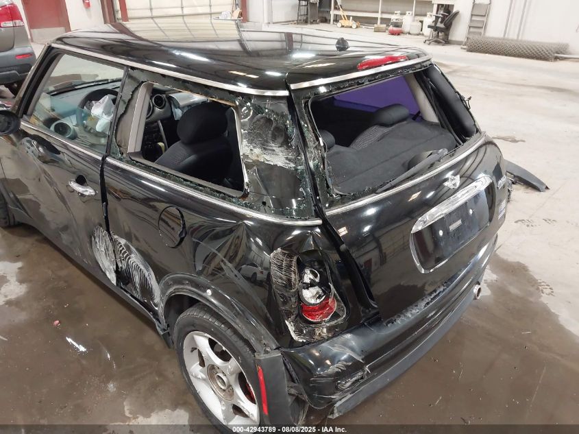 2004 Mini Cooper VIN: WMWRC33J94TJ53444 Lot: 42943789