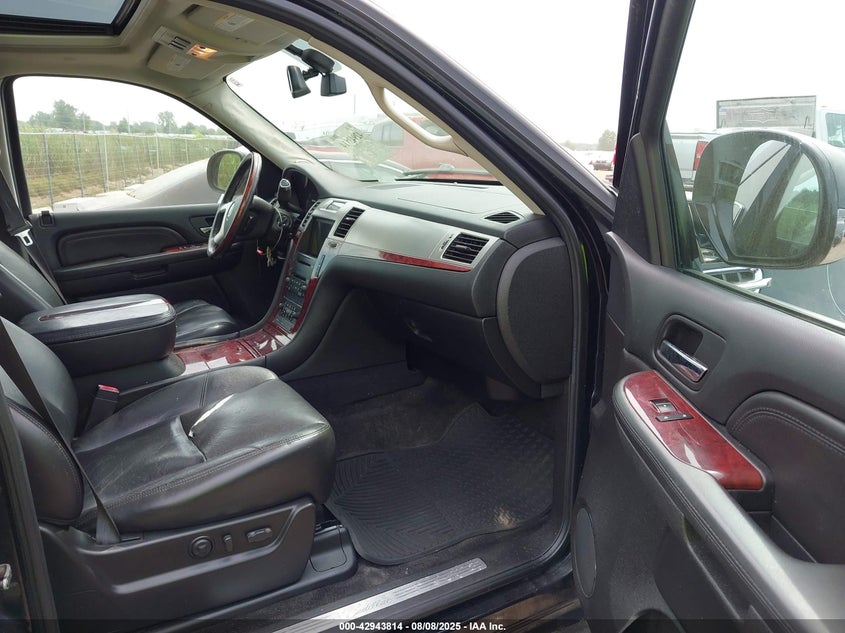 1GYFK66858R232213 2008 CADILLAC ESCALADE photo no. 5