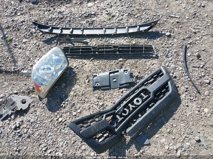 2007 Toyota 4Runner Limited V6 VIN: JTEBU17R470110143 Lot: 42943867