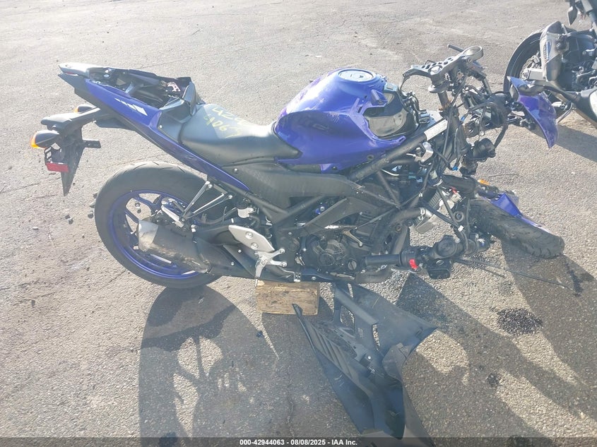 2024 Yamaha Yzfr3 A VIN: MH3RH18Y2RK018213 Lot: 42944063
