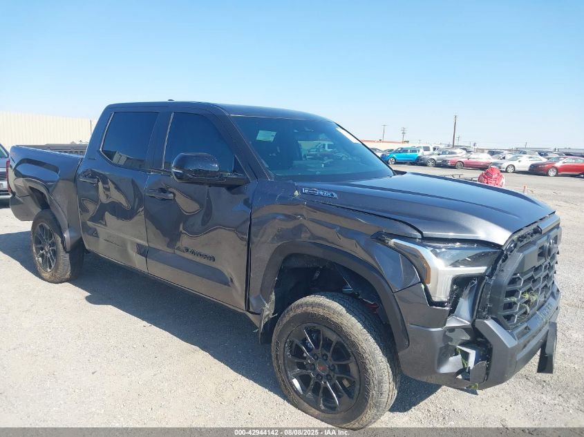 2025 Toyota Tundra - 5TFWC5DB1SX102265