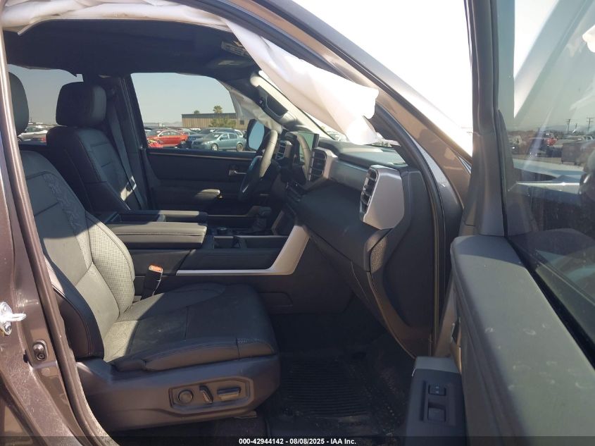 2025 Toyota Tundra - 5TFWC5DB1SX102265