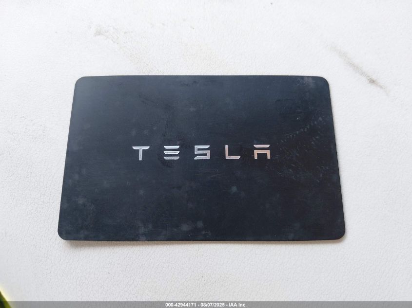 2022 Tesla Model S - 5YJSA1E66NF477596