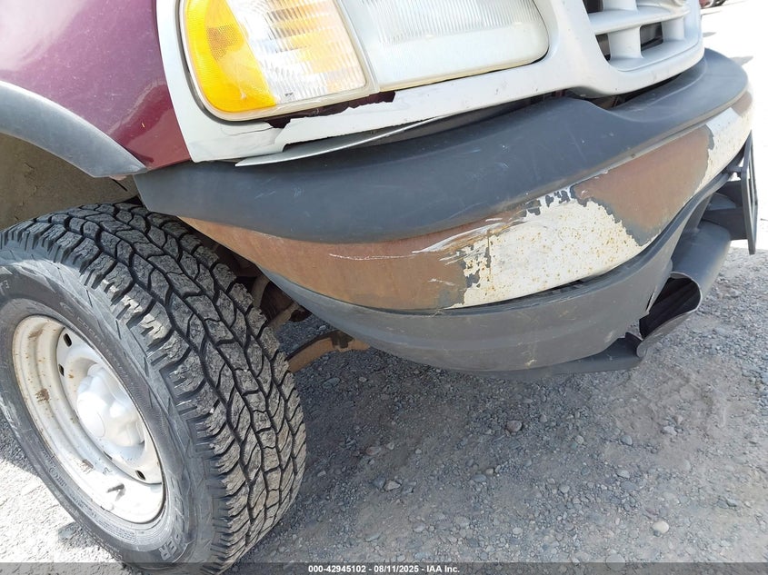 1999 Ford F-150 Lariat/Work Series/Xl/Xlt VIN: 1FTRX18W0XNB28639 Lot: 42945102