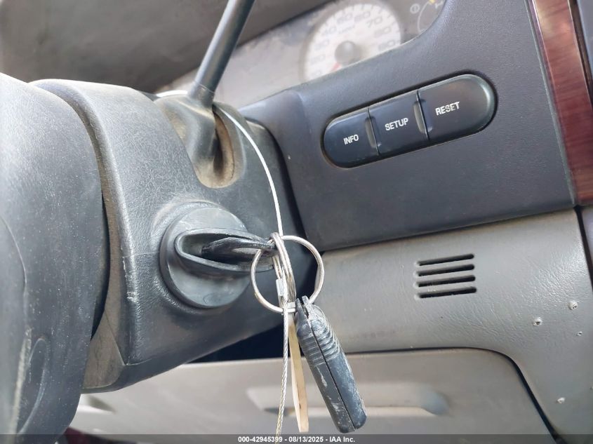 2005 Ford F-350 Lariat/Xl/Xlt VIN: 1FTWW31P15EC33188 Lot: 42945399