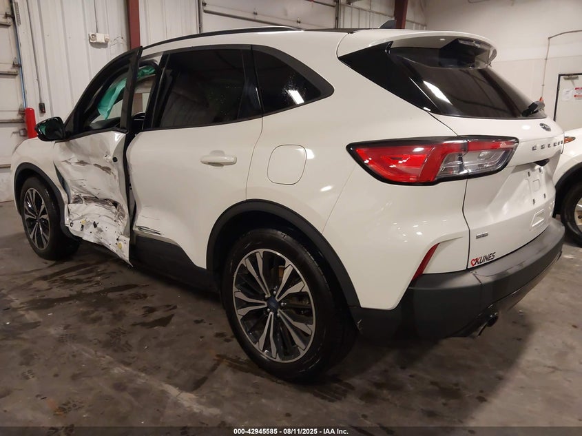 2022 FORD ESCAPE SE - 1FMCU0G64NUA53310