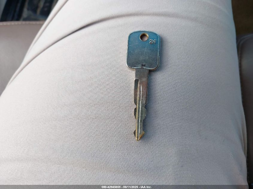 1998 Ford F-150 Lariat/Standard/Xl/Xlt VIN: 1FTZX17W6WNC11251 Lot: 42945855