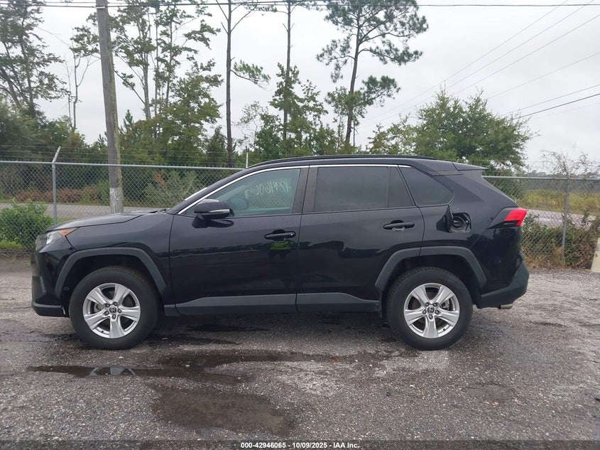 2021 Toyota Rav4 Xle VIN: 2T3W1RFV3MC132459 Lot: 42946065