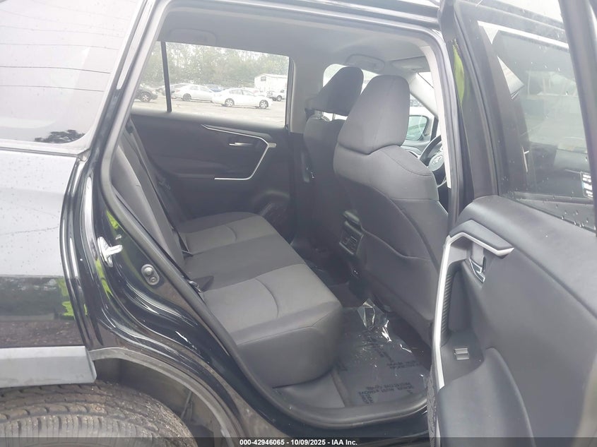 2021 Toyota Rav4 Xle VIN: 2T3W1RFV3MC132459 Lot: 42946065