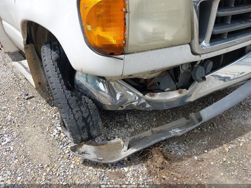 2003 Ford E-350 Cutaway Standard VIN: 1FDSE35L73HB18434 Lot: 42947085