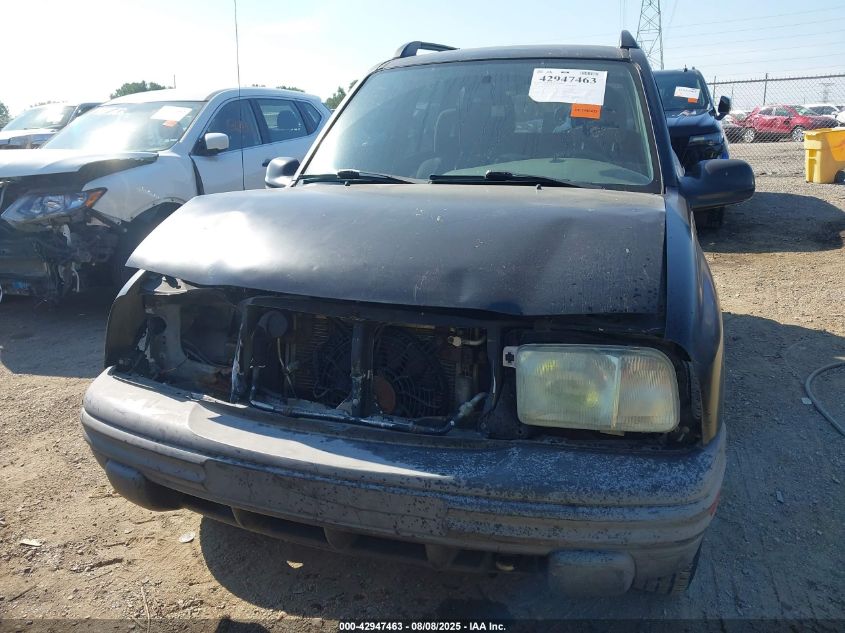 2003 Chevrolet Tracker Hard Top Base VIN: 2CNBJ134136942947 Lot: 42947463