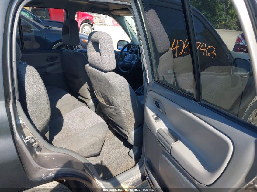 2003 Chevrolet Tracker Hard Top Base VIN: 2CNBJ134136942947 Lot: 42947463