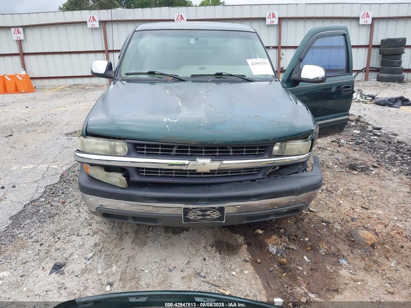 2002 Chevrolet Silverado 1500 Ls VIN: 2GCEC19V521215835 Lot: 42947513