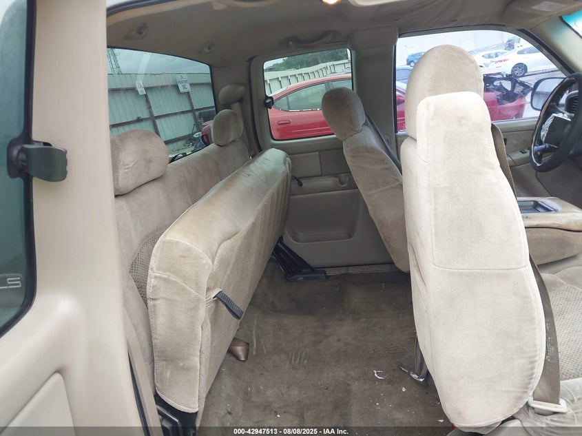 2002 Chevrolet Silverado 1500 Ls VIN: 2GCEC19V521215835 Lot: 42947513