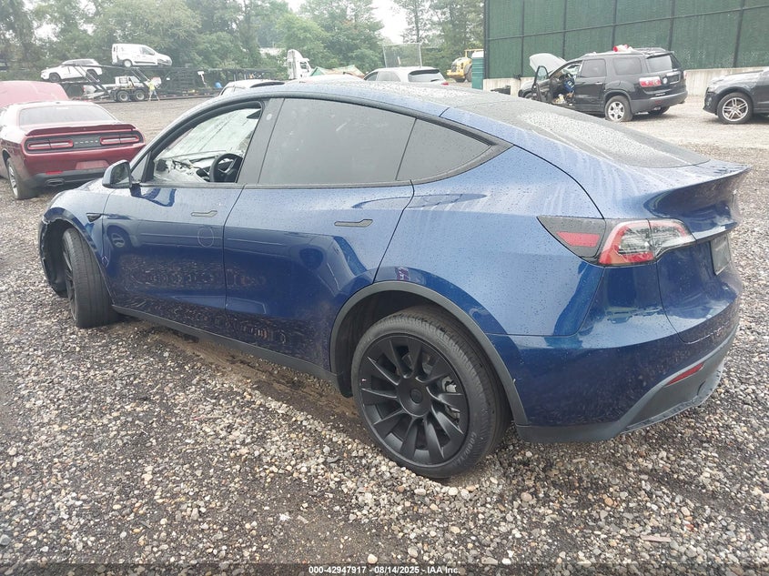 2022 TESLA MODEL Y U   U(VIN: 7SAYGDEE9NA006821