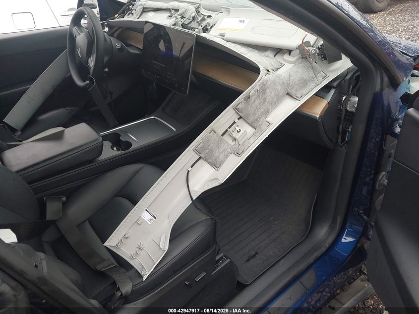2022 TESLA MODEL Y U   U(VIN: 7SAYGDEE9NA006821