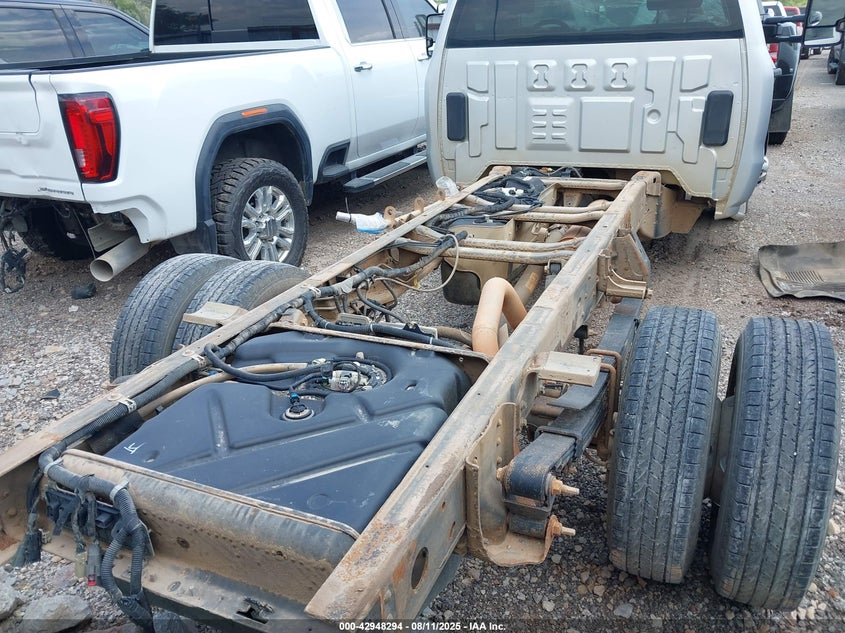 2016 Chevrolet Silverado 3500Hd Chassis Wt VIN: 1GB3KYCG4GF101553 Lot: 42948294