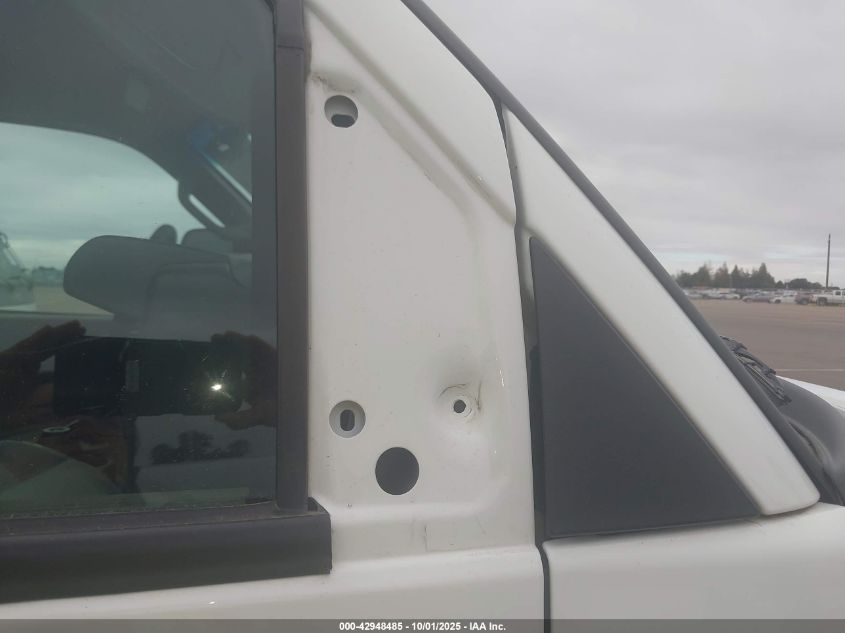 2022 Chevrolet Express Cargo Rwd 2500 Regular Wheelbase Wt VIN: 1GCWGAF14N1235630 Lot: 42948485