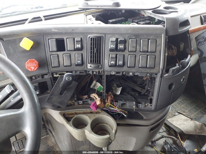 2010 Volvo Vn Vnl VIN: 4V4NC9EJ6AN291910 Lot: 42948599